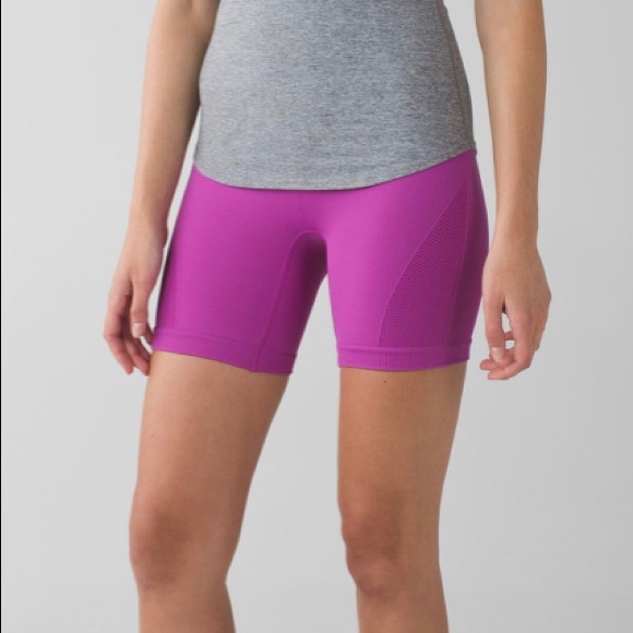 Lululemon Sculpt Short Ultra Violet. Size 6 - Picture 3 of 11